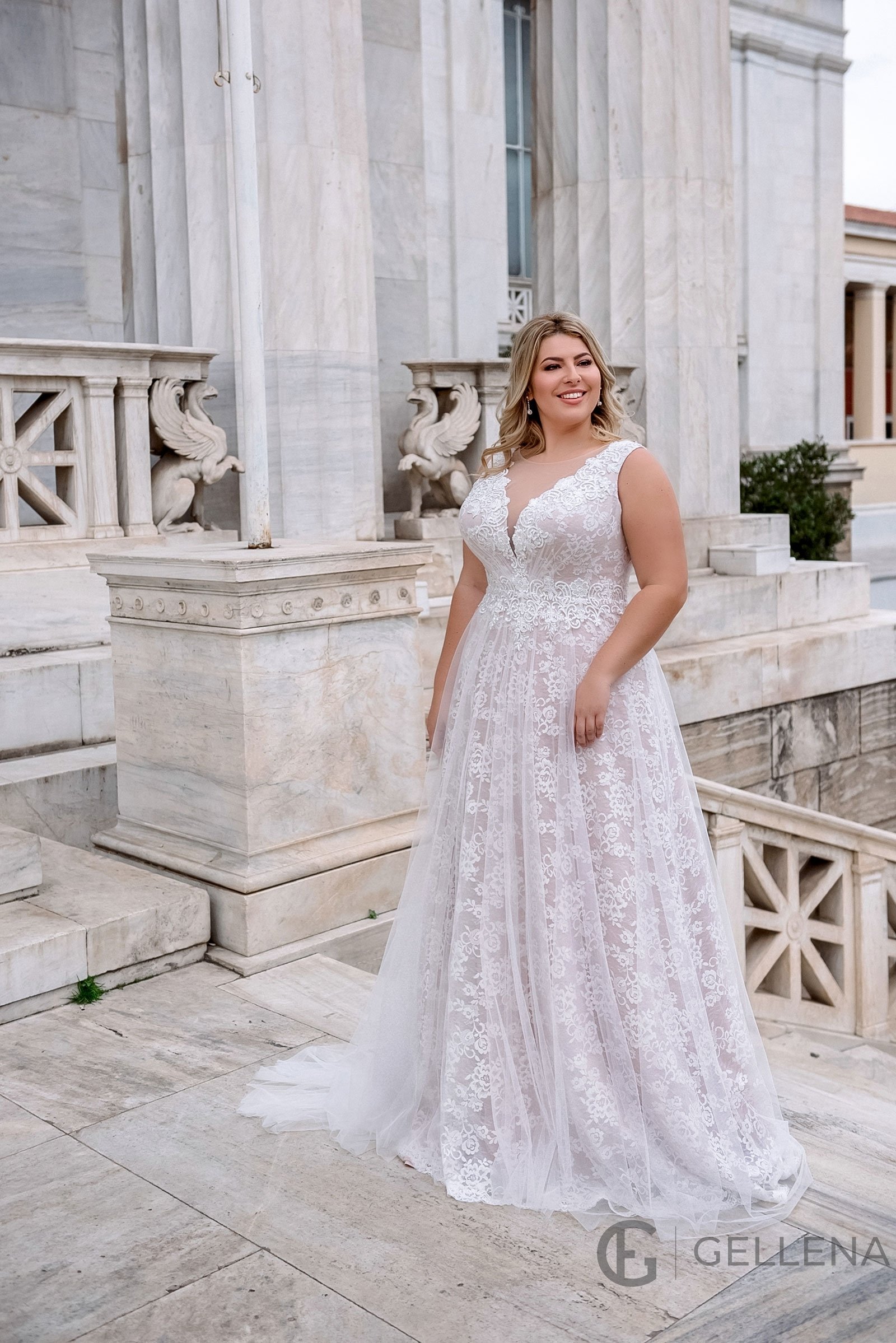 Dorsia let rosa brudekjole i store størrelser op til 70